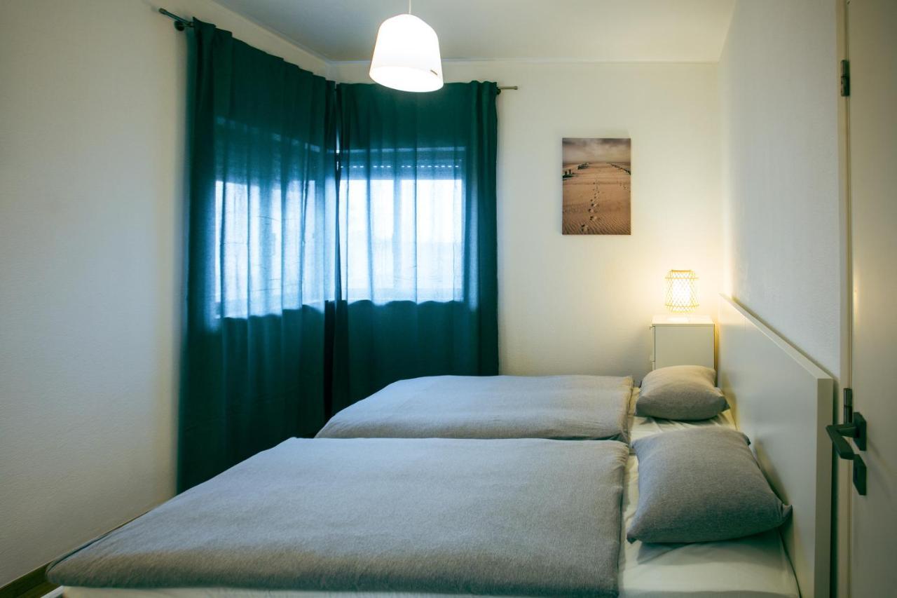 Enjoy View Apartment - Ocean, Surf, Beach, Eat & Work Atouguia Da Baleia Kültér fotó