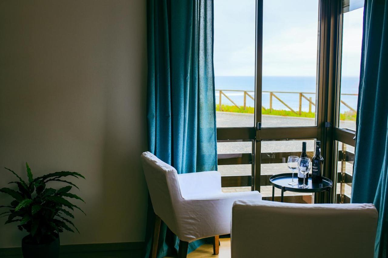 Enjoy View Apartment - Ocean, Surf, Beach, Eat & Work Atouguia Da Baleia Kültér fotó
