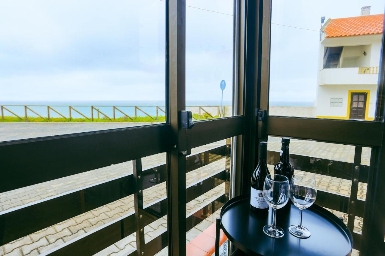 Enjoy View Apartment - Ocean, Surf, Beach, Eat & Work Atouguia Da Baleia Kültér fotó
